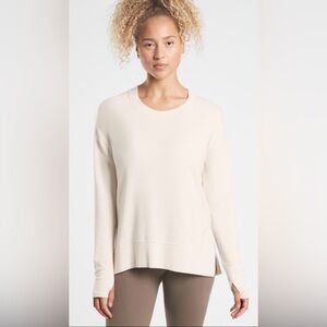 Athleta Pretty Cream Coaster Luxe Sweatshirt with Thumb Holes, size Large- tall